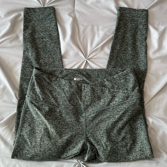 Women’s Zella High Waist Leggings Size Medium - Picture 1 of 3